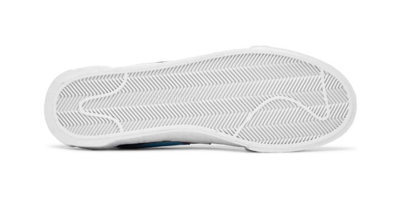 Унисекс кроссовки Nike KAWS x sacai x Blazer Low 'Purple Dusk'