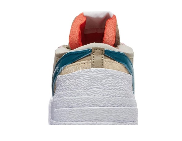 Унисекс кроссовки Nike KAWS x sacai x Blazer Low 'Reed'