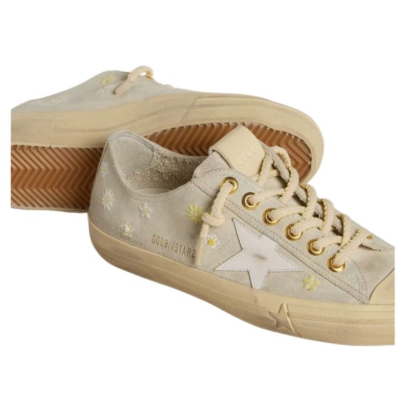 Женские кеды Golden Goose V-Star in Ice-Gray Suede with White Star and Floral Embroidery