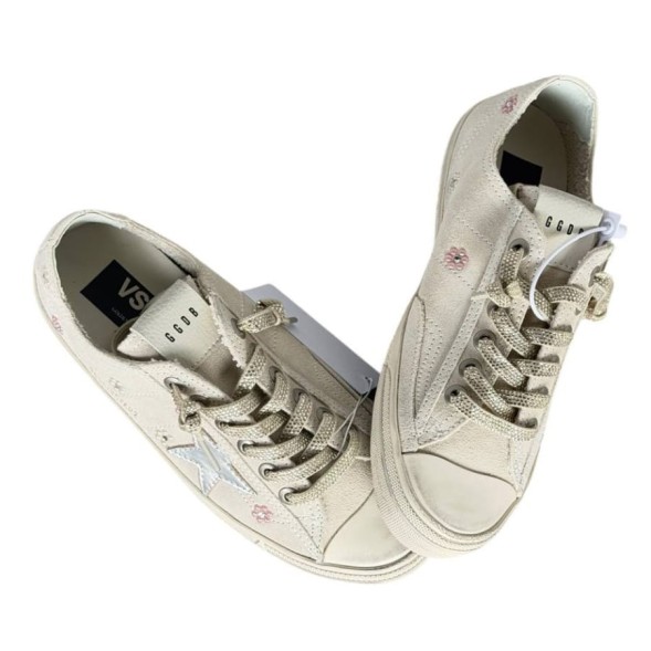 Женские кеды Golden Goose V-Star in Beige Suede with Silver Star