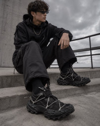Balenciaga Hike Sneaker in Black
