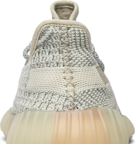 Унисекс кроссовки Adidas Yeezy Boost 350 V2 'Lundmark Non-Reflective'