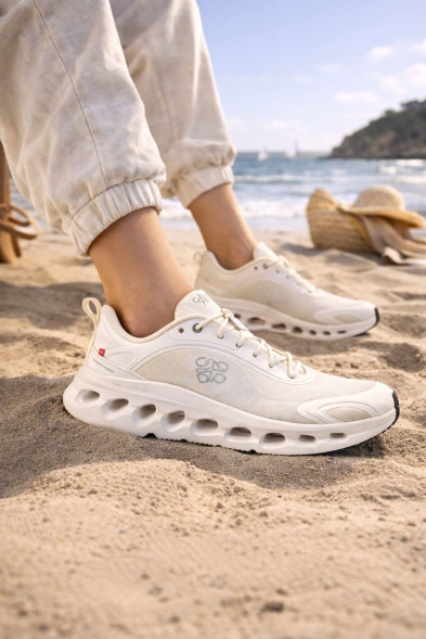 Унисекс кроссовки Loewe x On Cloudtilt White/Light Grey